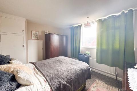 undefined, GRAYLING CLOSE, GRIMSBY