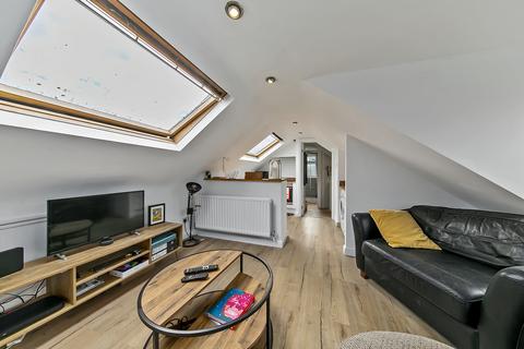 undefined, Courtlands Avenue, Kew, Richmond, Surrey TW9