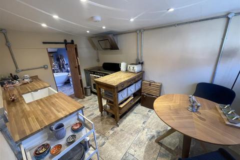 1 bedroom cottage for sale, High Street, Biddenden TN27