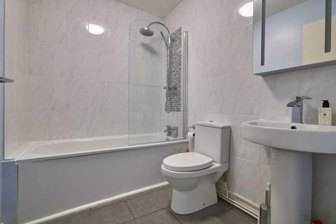 15, Riverside Court Colleton Crescent, Exeter, EX2 4BZ