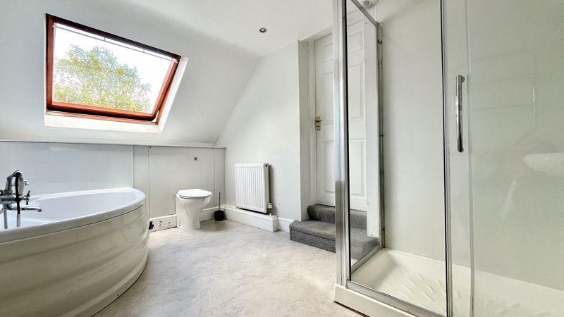 En-Suite to Bedroom