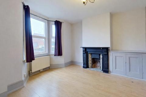 3 bedroom terraced house for sale, Cliff Sea Grove, Herne Bay, CT6 8JT