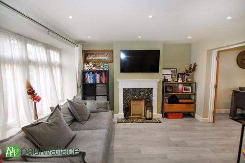 3 bedroom semi-detached house for sale, Mill Lane, Cheshunt