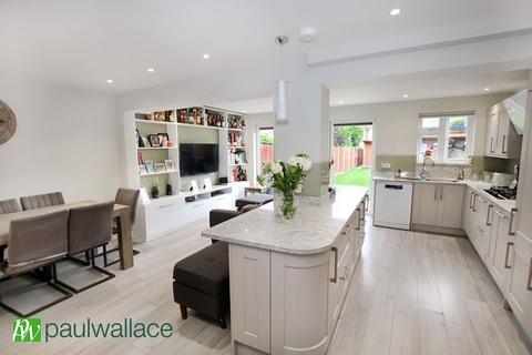 3 bedroom semi-detached house for sale, Mill Lane, Cheshunt