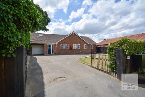 4 bedroom detached bungalow for sale, Mill Road, North Walsham NR28