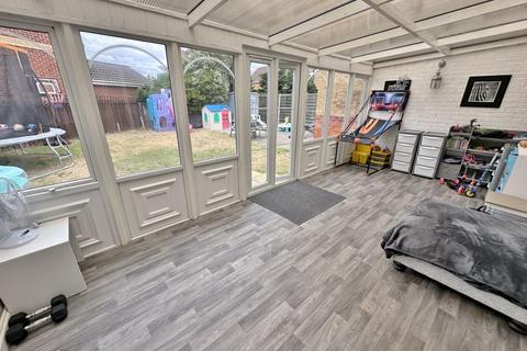 undefined, Orsett