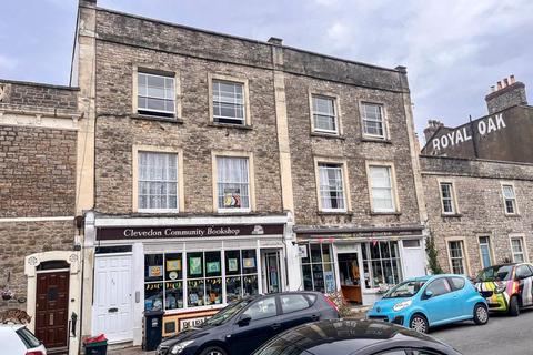 Studio to rent, Copse Road, Clevedon