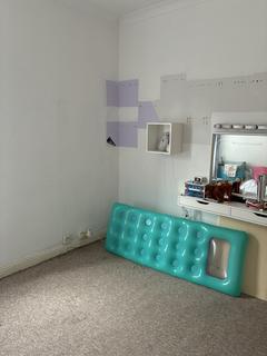 2 bedroom flat to rent, Parkwood Road, Bournemouth BH5