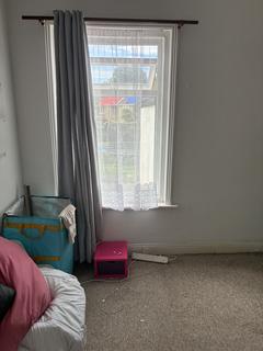2 bedroom flat to rent, Parkwood Road, Bournemouth BH5