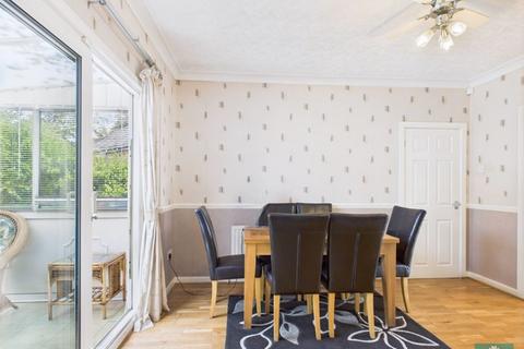 2 bedroom detached bungalow for sale, Manor Road, Oldham OL2