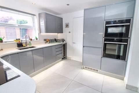 4 bedroom detached house for sale, Jasmine Close, Biggleswade SG18