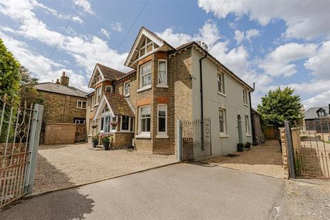 6 bedroom detached house for sale, High Street, Sandwich CT13