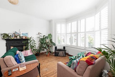 2 bedroom apartment for sale, Red Post Hill, London SE24