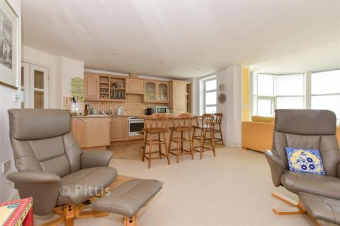 3 bedroom apartment for sale, Kingsview, Ventnor PO38