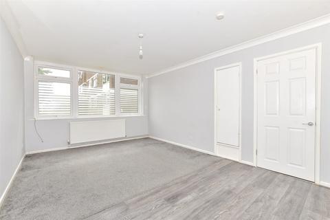 2 bedroom ground floor flat for sale, Juniper Square, Havant, Hampshire