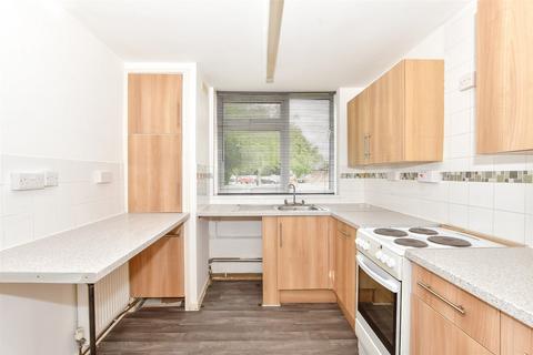 2 bedroom ground floor flat for sale, Juniper Square, Havant, Hampshire