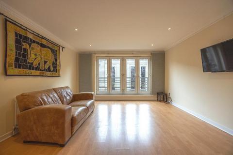 3/2, 10 Berkeley Street, Glasgow, G3 7DW