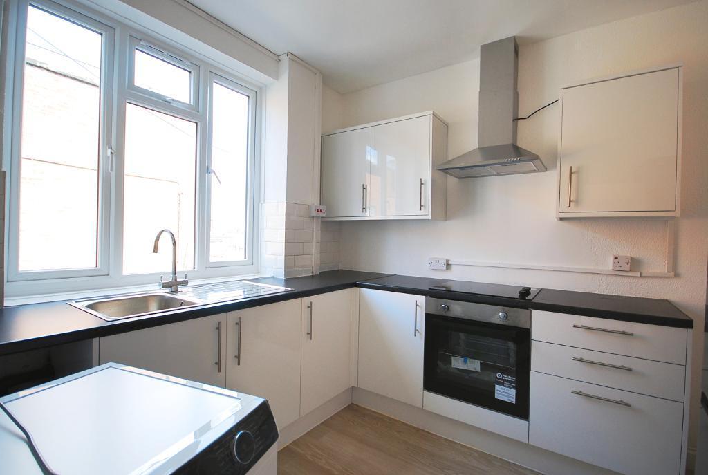 Apartment in WEMBLEY - View 2