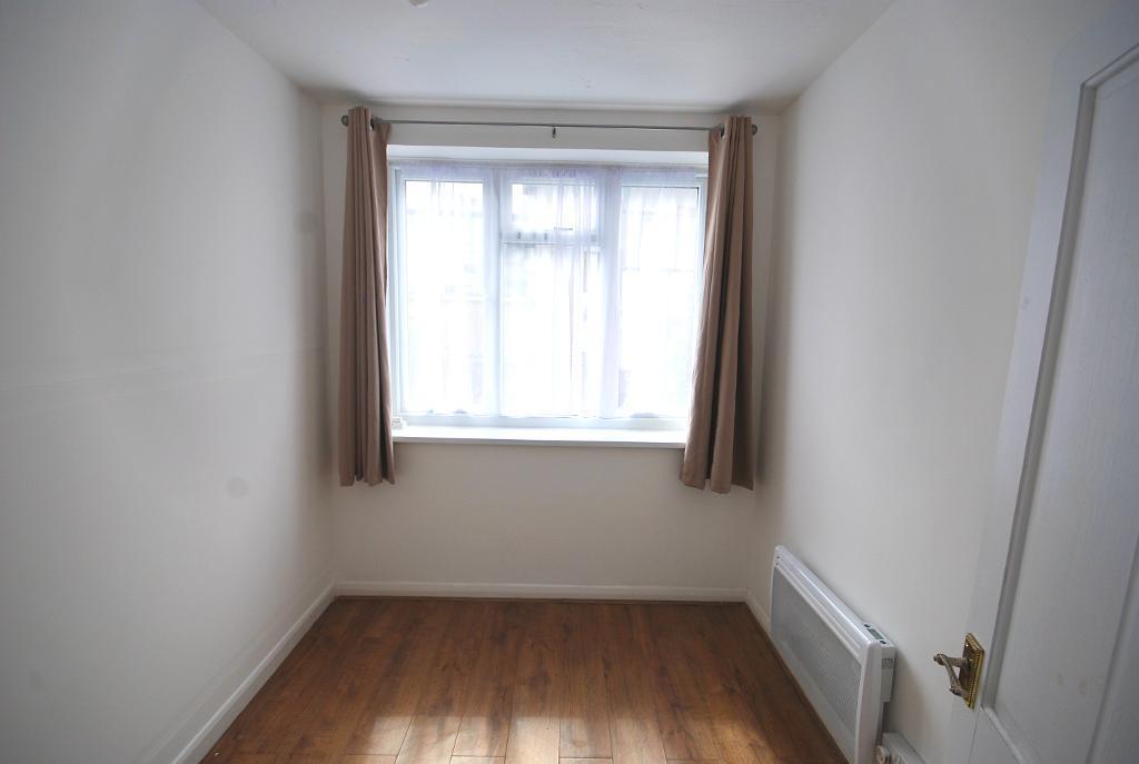 Apartment in WEMBLEY - More