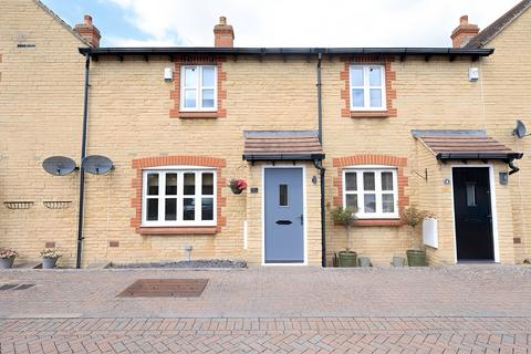 3 Hardingham Close, Carterton, OX18 1AU