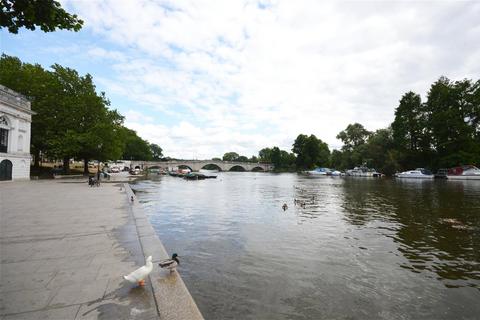 undefined, Water Lane, Surrey
