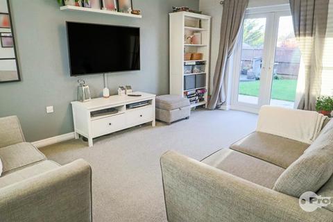 3 bedroom semi-detached house for sale, Jovian Drive, Hinckley