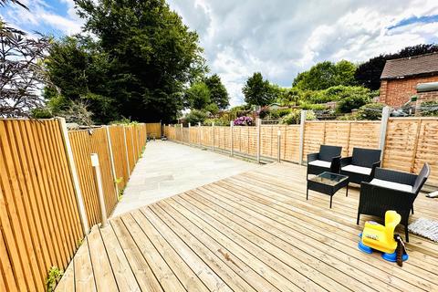 84 Foxearth Road, South Croydon, CR2 8EE