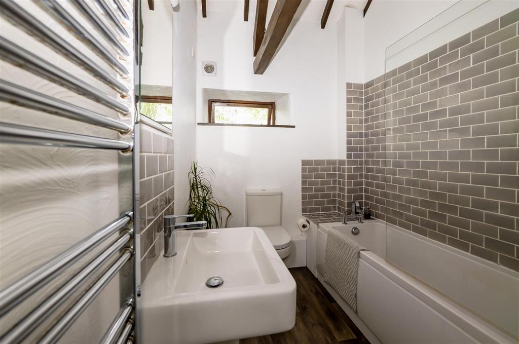Main bathroom