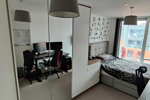 2 bedroom apartment to rent, Telegraph Avenue, London, SE10