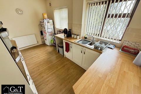 3 bedroom semi-detached house for sale, Burton Road, Dudley