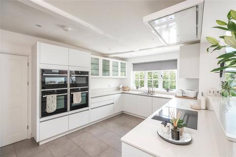 6 bedroom semi-detached house for sale, St. Peters Street, Bishops Waltham, Southampton, Hampshire, SO32