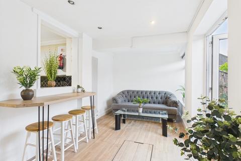 undefined, Ramsey Close