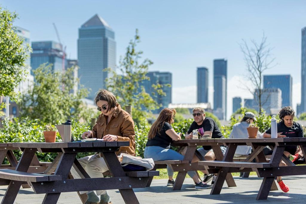 Live nearby Canary Wharf but far enough for...