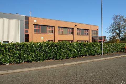 Distribution warehouse to rent, Siskin Dr Coventry CV3 4FX