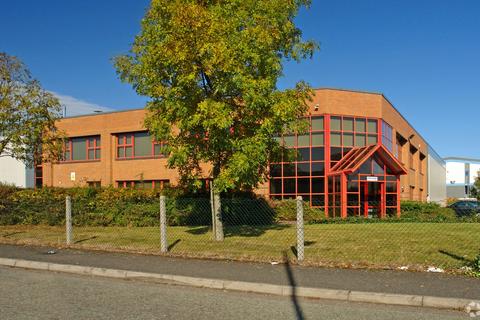 Distribution warehouse to rent, Siskin Dr Coventry CV3 4FX