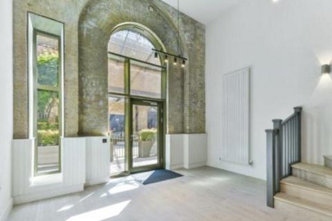 undefined, Windsor Square, London SE18