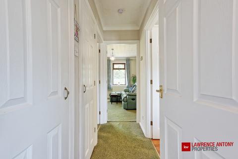 83 Alexandra Road, Rayleigh, SS6 8HT
