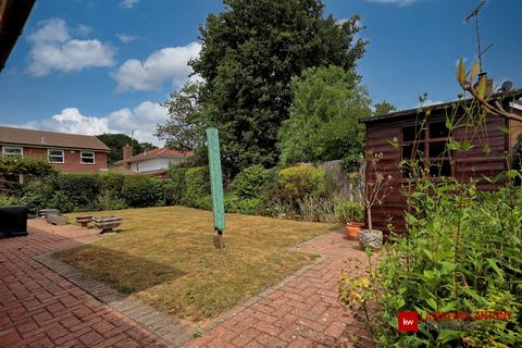 83 Alexandra Road, Rayleigh, SS6 8HT