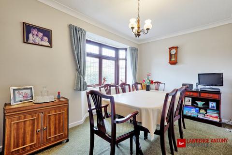 83 Alexandra Road, Rayleigh, SS6 8HT