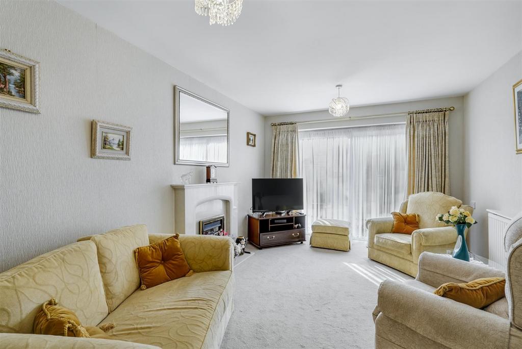 Lounge/Sitting Room