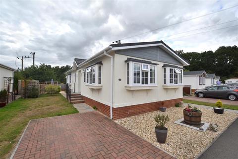 2 bedroom mobile home for sale, Water End Park, Old Basing RG24