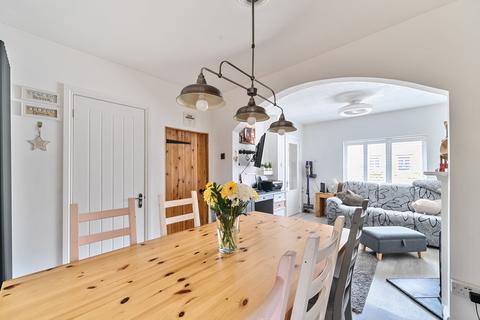 21 Newton Road, Bristol, BS30 8EZ
