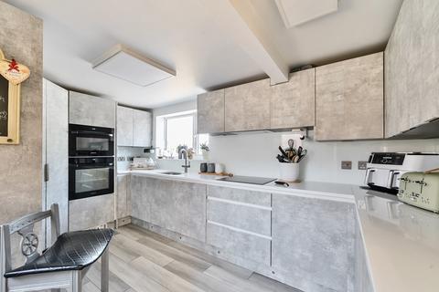 21 Newton Road, Bristol, BS30 8EZ