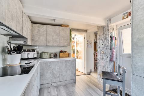 21 Newton Road, Bristol, BS30 8EZ