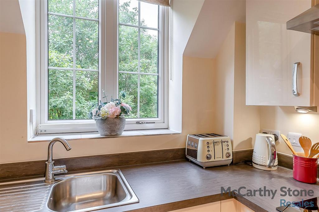 8657245-interior24.jpg