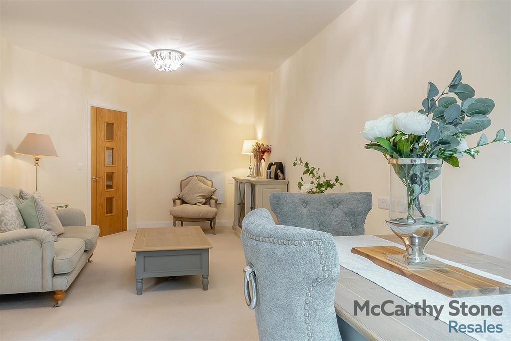 8657245-interior19.jpg