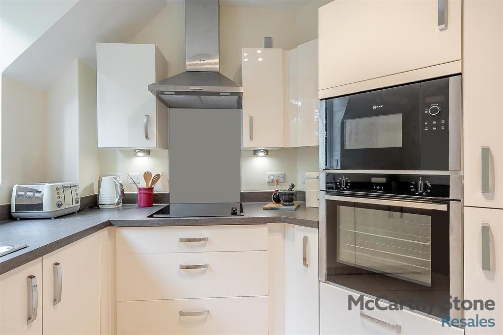 8657245-interior26.jpg