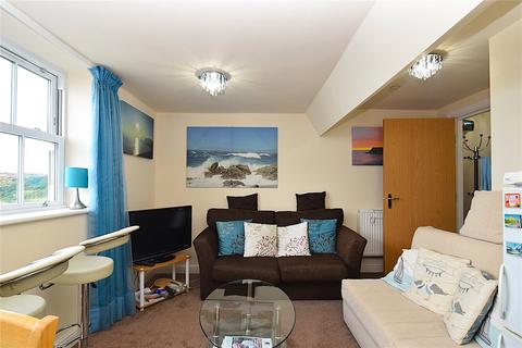 2 bedroom penthouse for sale, Queens Parade, Scarborough, North Yorkshire, YO12