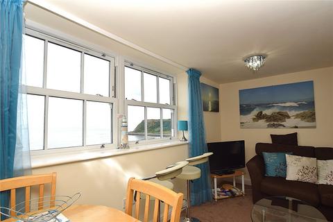 2 bedroom penthouse for sale, Queens Parade, Scarborough, North Yorkshire, YO12