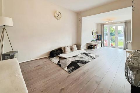 undefined, Duchy Avenue, Bradford BD9